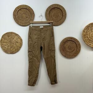 Evereve Neutral Tan Minimalist Casual Cropped Capri Cargo Pants 27